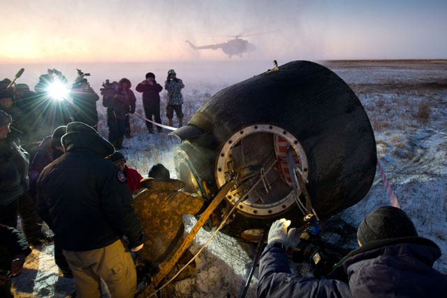 Expedition 29 Landing